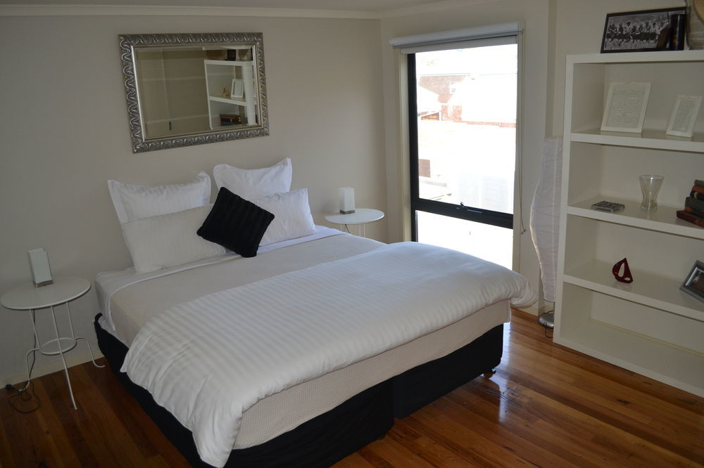 Motel Waters And Metung